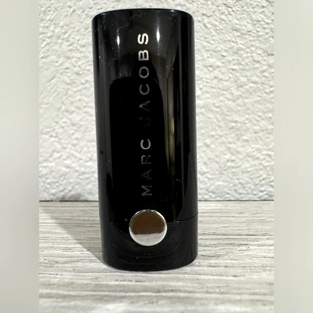 MARC JACOBS: LE MARC LIPSTICK. "CREAM & SUGAR". MINI size. NWOB - Picture 2 of 5